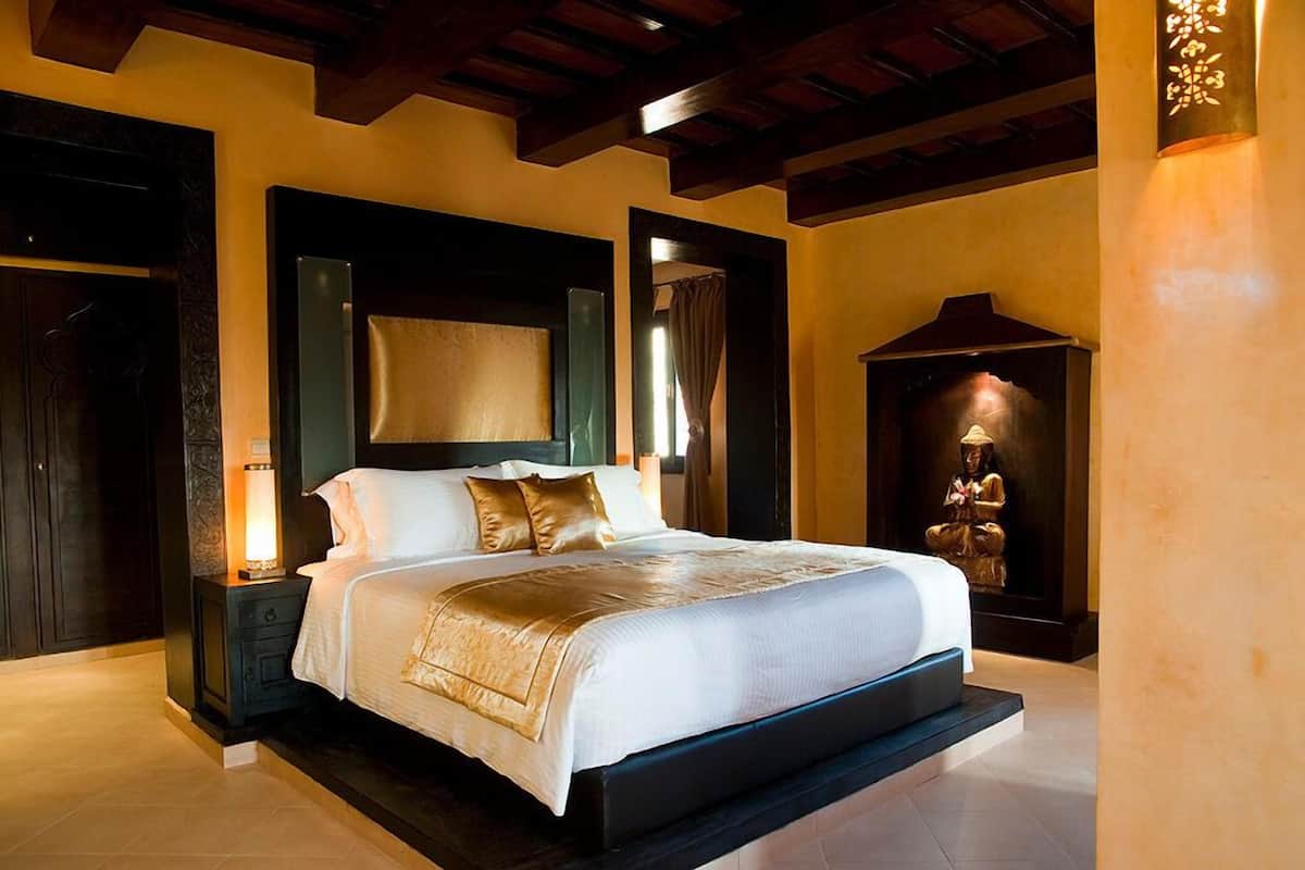 Suite senior (Kundun) | Sábanas de algodón egipcio, camas Select Comfort y minibar