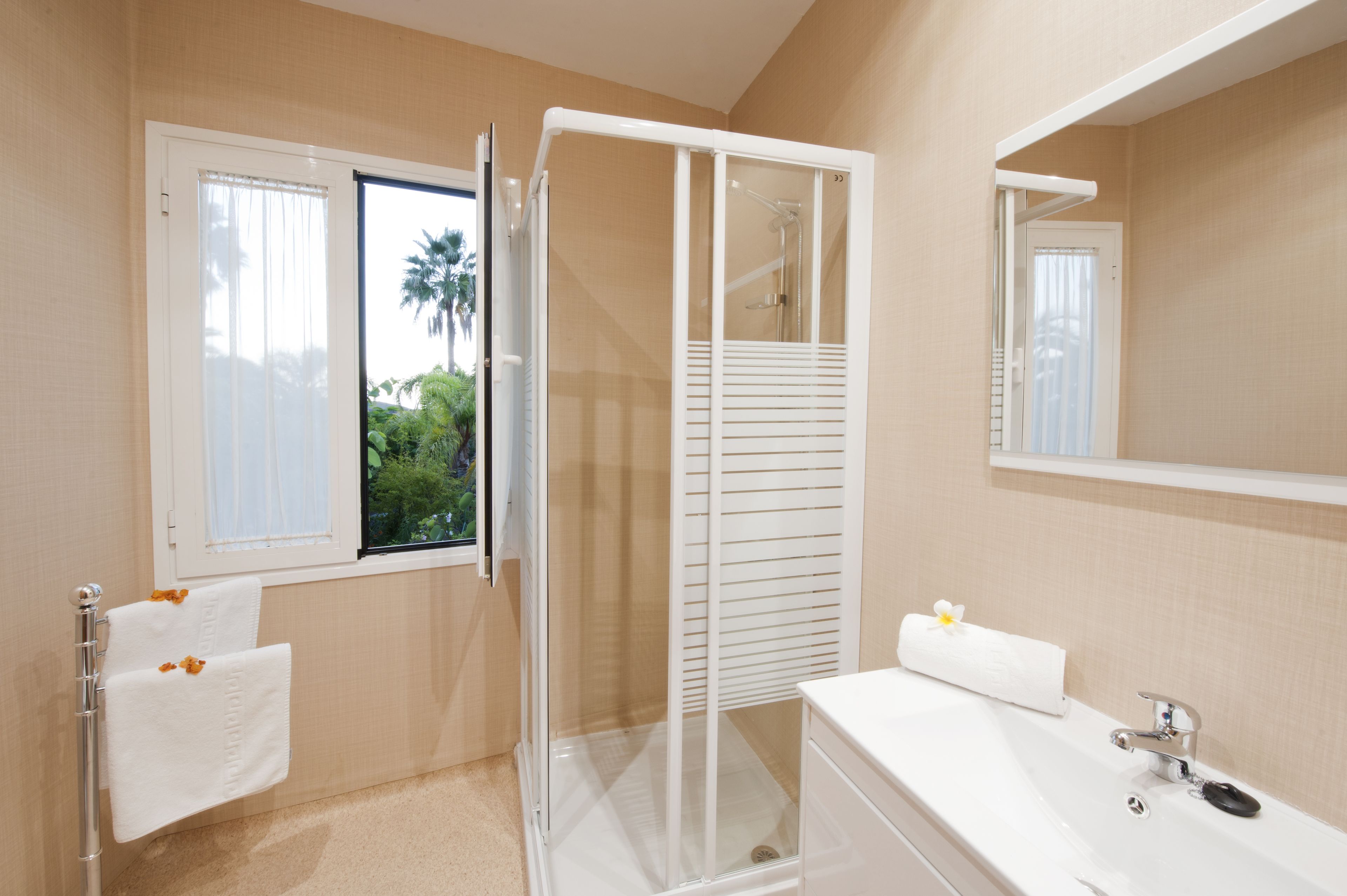 Foto - Apartamentos Adjovimar