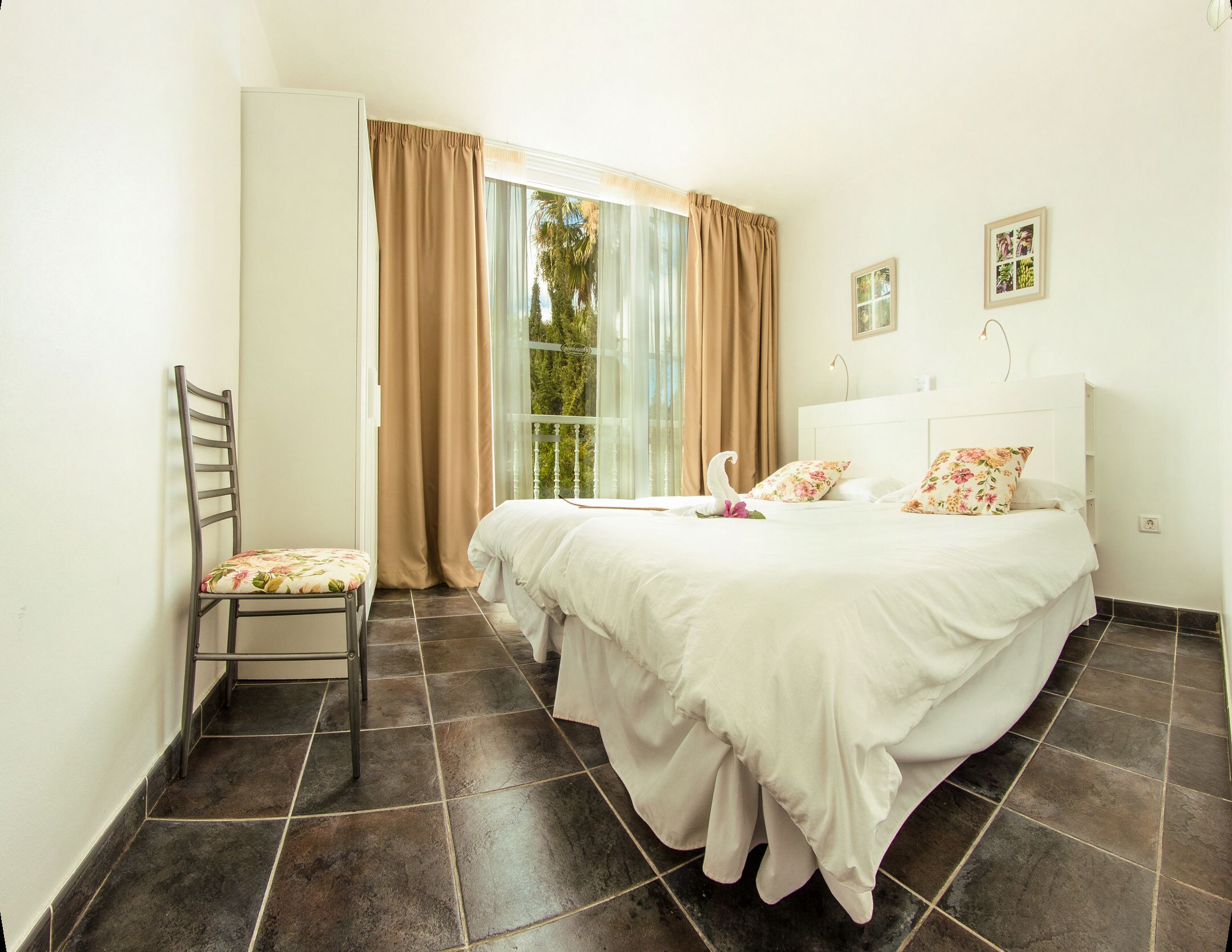 Foto - Apartamentos Adjovimar