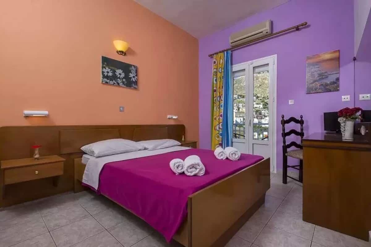 Family Studio (4 Adults, Front View) | Private kitchenette | Fridge