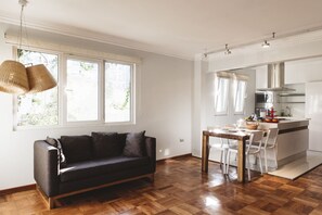 Standard Apartment, 2 Bedrooms | In-room dining