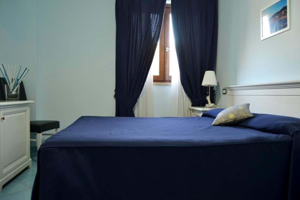 Minibar, in-room safe, desk, soundproofing