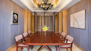 Presidential Suite, Multiple Beds (Top Floor) | Minibar, in-room safe, desk, iron/ironing board