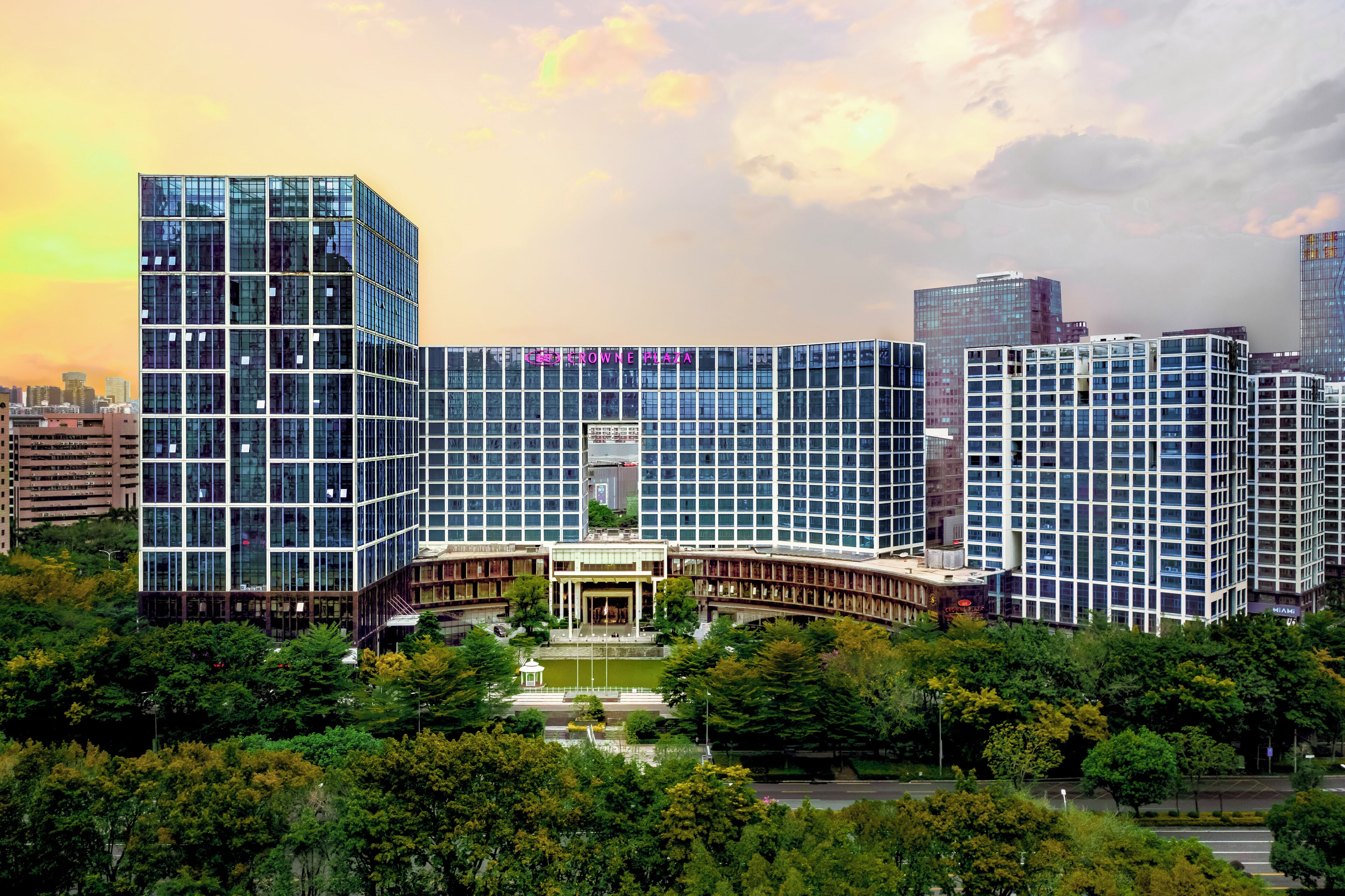 Photo - Crowne Plaza Shenzhen Longgang City Centre by IHG