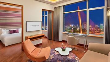 Family Suite, Multiple Beds, Executive Level | In-room safe, desk, blackout drapes, soundproofing