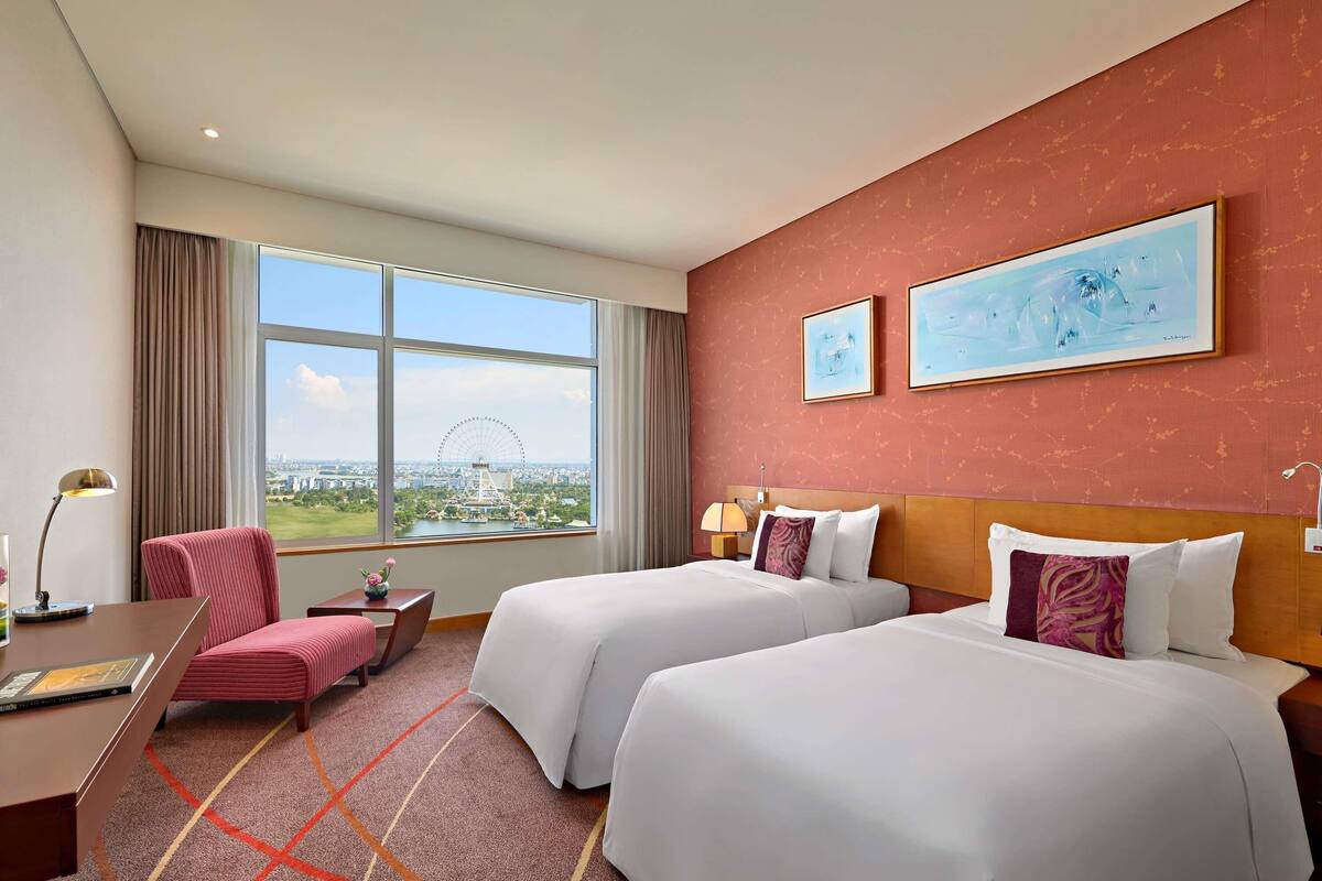 In-room safe, desk, blackout drapes, soundproofing