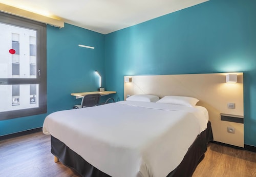 B&B HOTEL Marseille La Timone