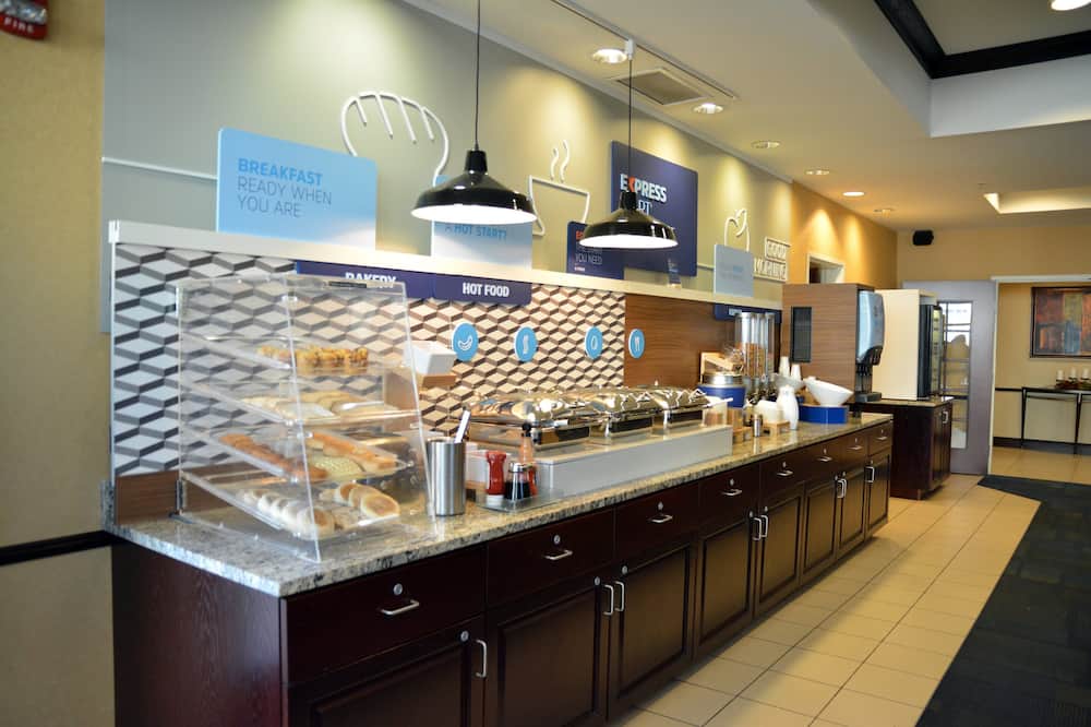 luxury hotels in Youngstown