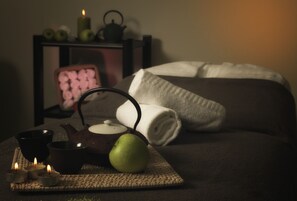 Ruang perawatan pasangan, sauna, hot tub, dan pemandian Turki/hammam