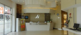 ジンジャン イン プーティエン ウェンシャン ロード イースト