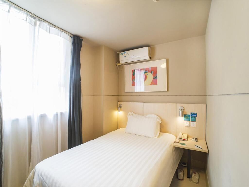 desk, blackout curtains, iron/ironing board, free wifi