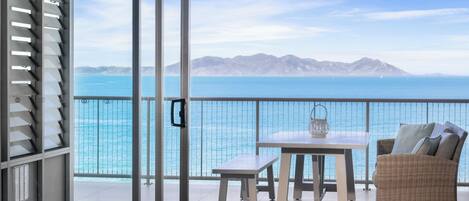 3 Bedroom 2 Bathroom Ocean Front Apartment | Terrace/patio