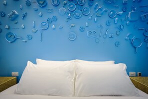 Standard Room with Window | Hypo-allergenic bedding, memory foam beds, in-room safe - Pimnara Boutique Hotel (Patong)