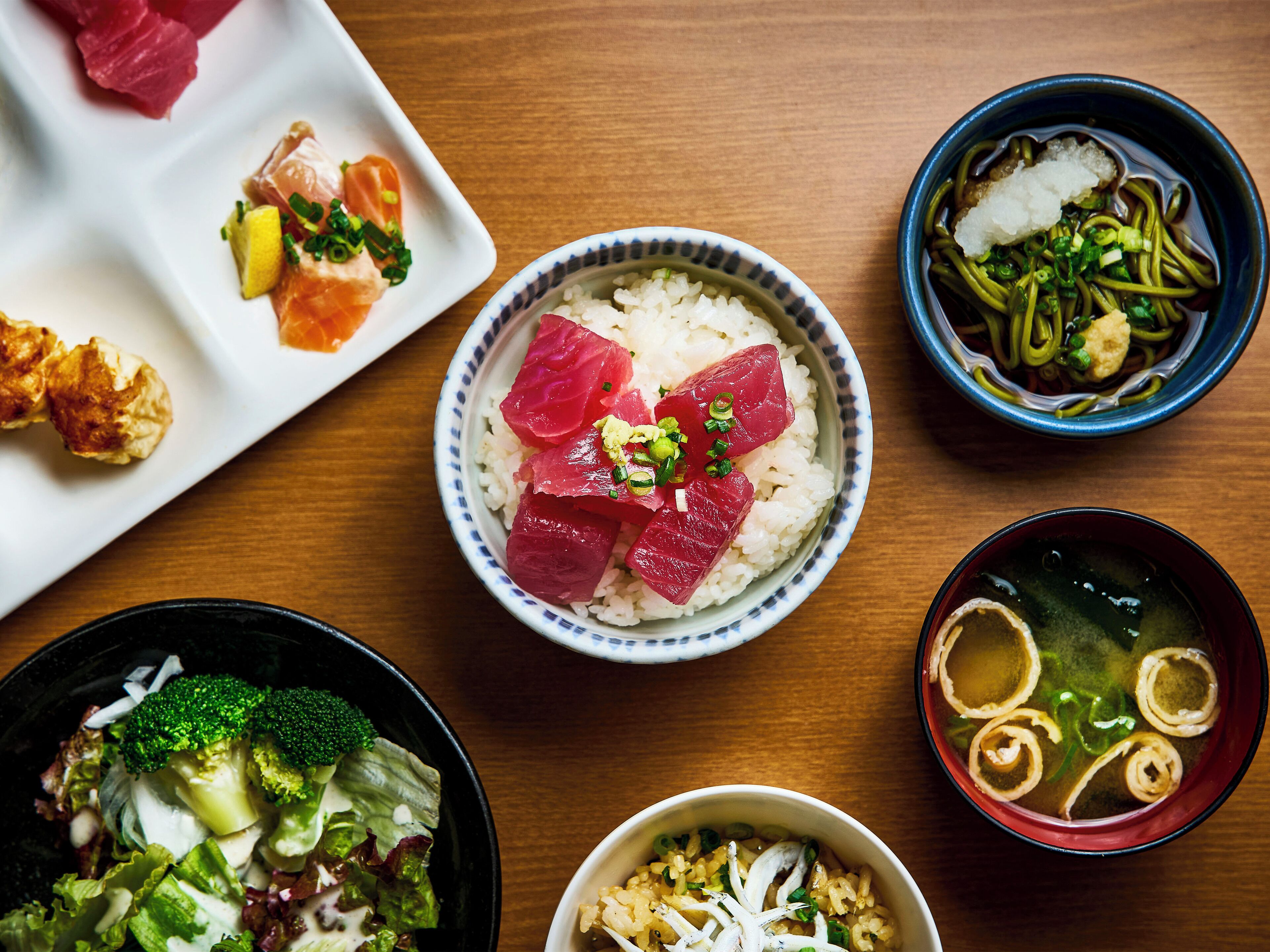 daily buffet breakfast (jpy 1200 per person)