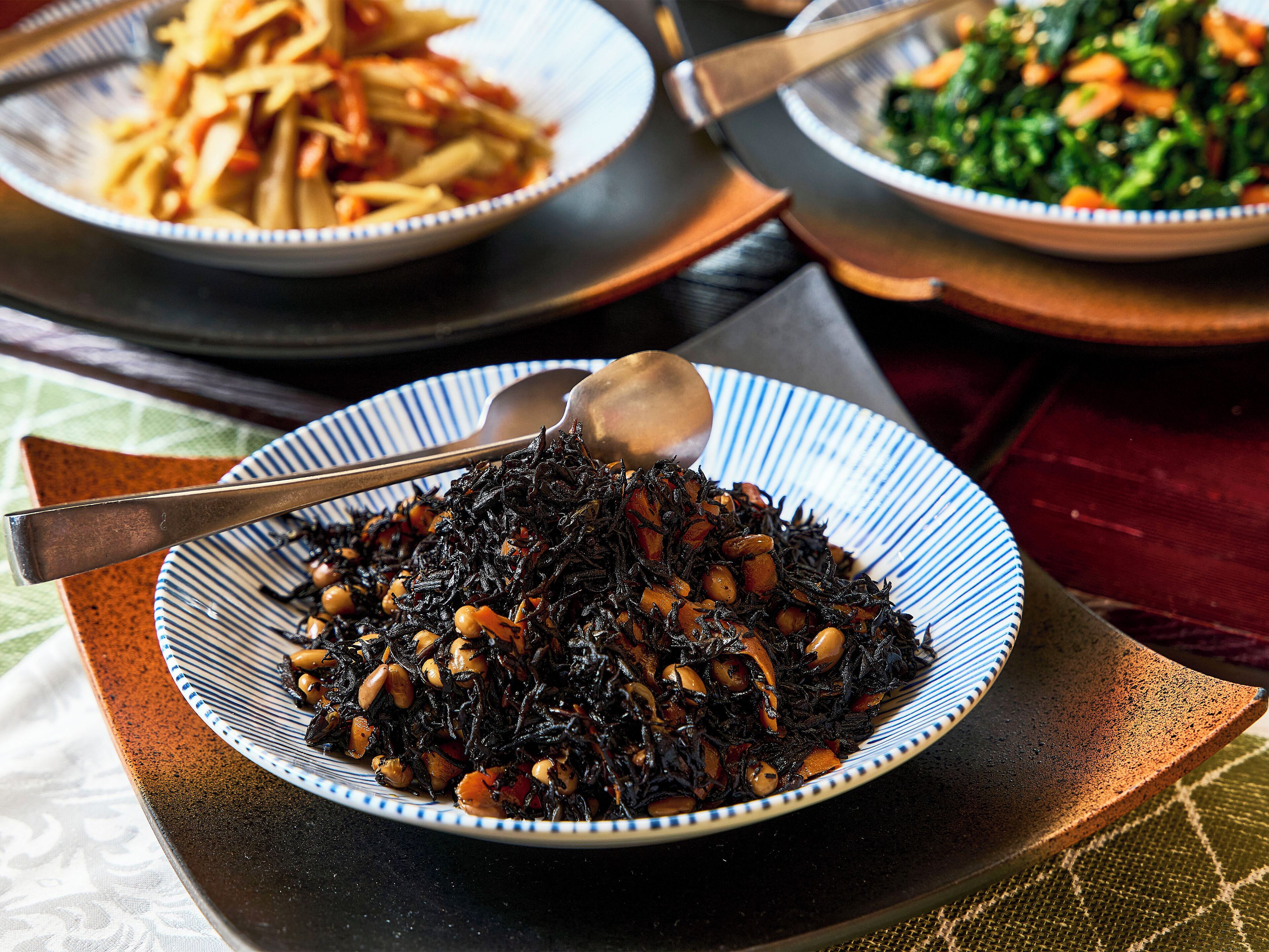 daily buffet breakfast (jpy 1200 per person)