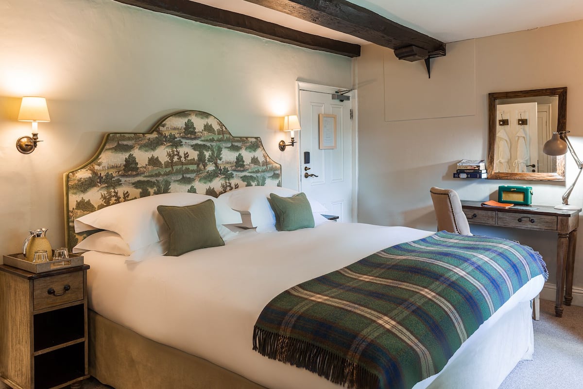 Standard Room | In-room safe, individually decorated, desk, rollaway beds