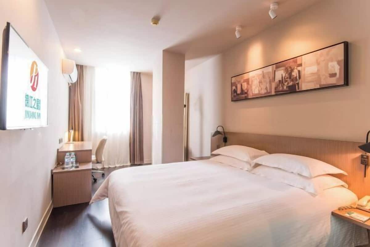 In-room safe, desk, blackout drapes, iron/ironing board