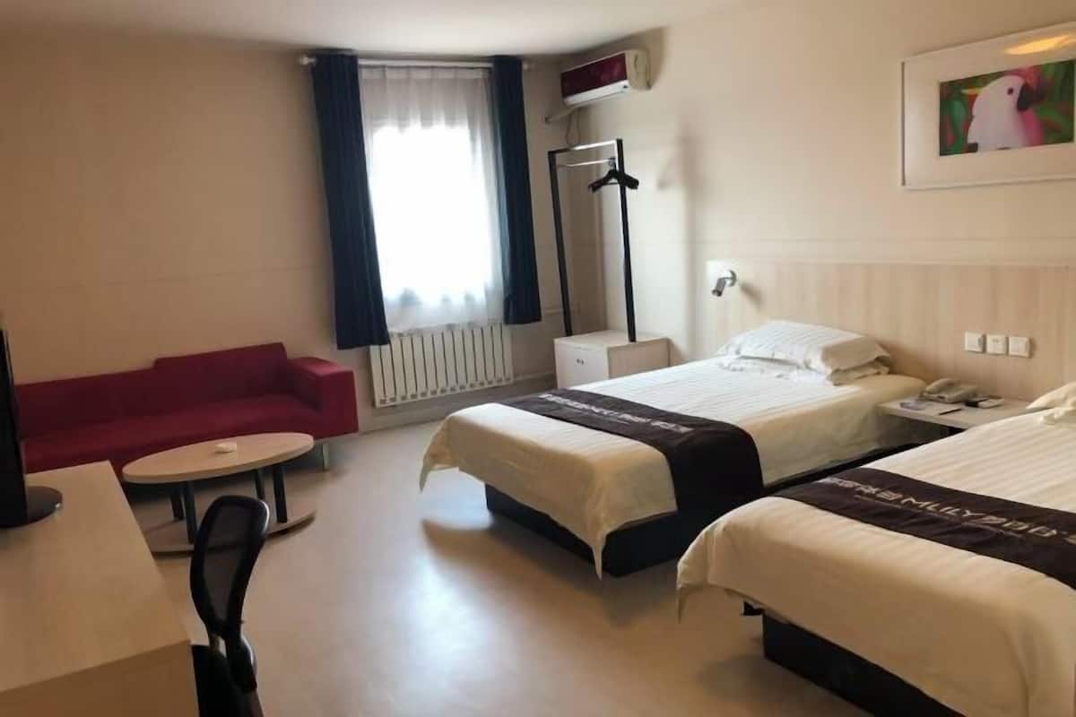 Desk, blackout drapes, iron/ironing board, free WiFi