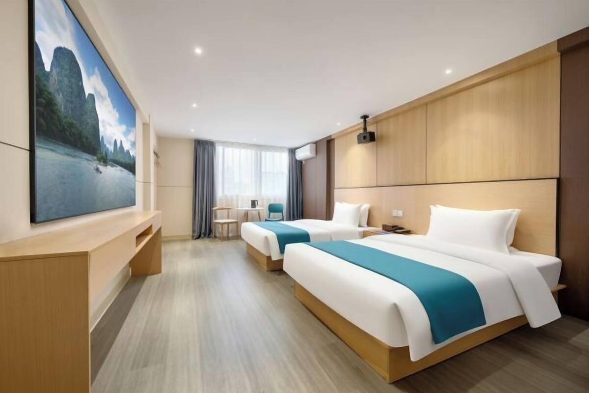 Desk, blackout drapes, iron/ironing board, free WiFi