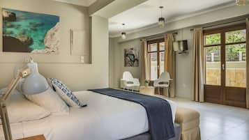 Superior Suite, Courtyard View (No 112) | Egyptian cotton sheets, premium bedding, in-room safe, desk