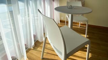 Deluxe Double Room, 1 Queen Bed, Mountain View | Living area | LCD TV