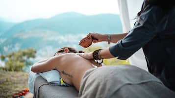 Sauna seca, banheira de hidromassagem, sauna a vapor