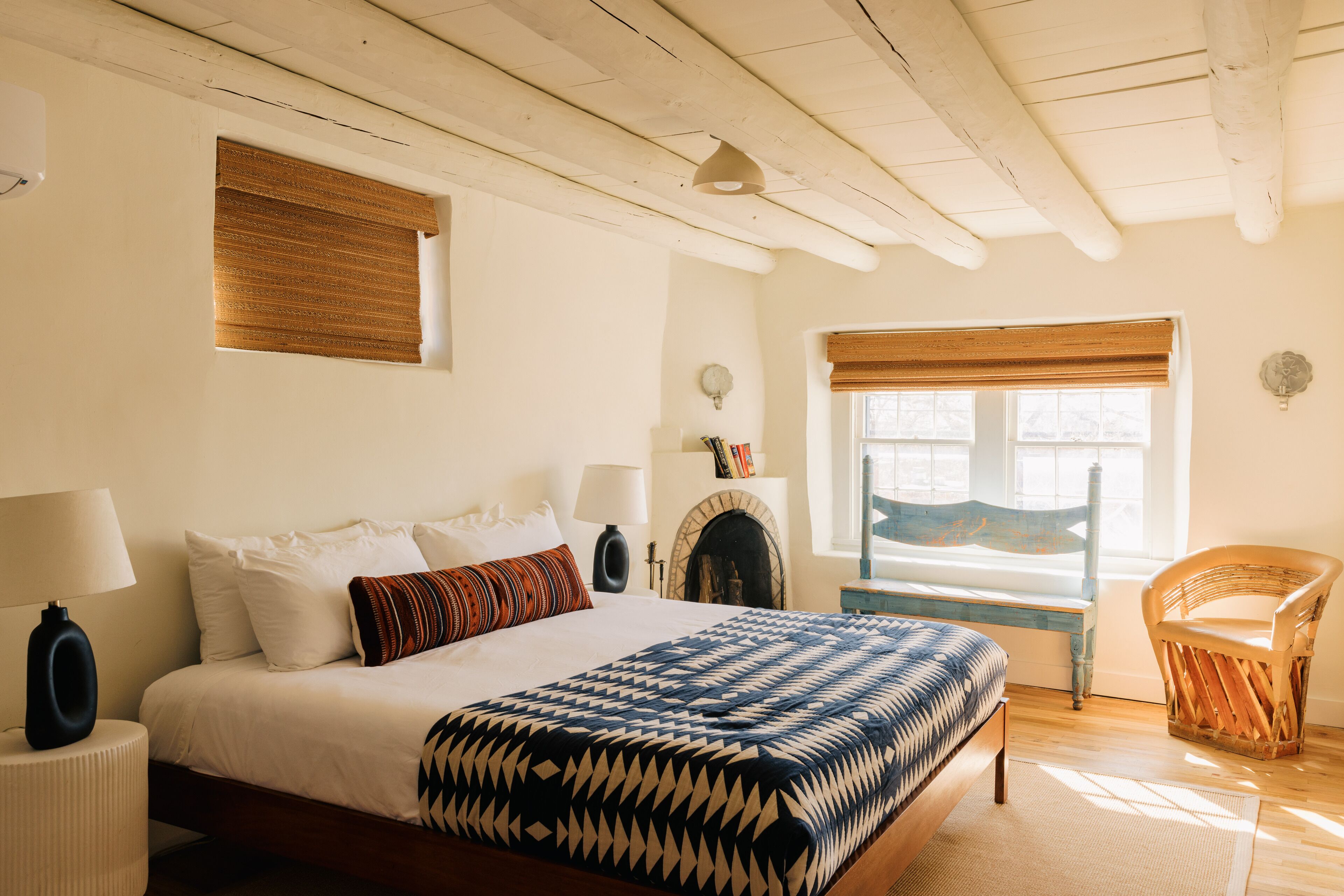 King Room | Egyptian cotton sheets, premium bedding, individually decorated