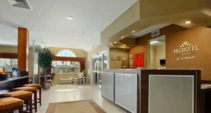 Microtel Inn & Suites by Wyndham Dickinson