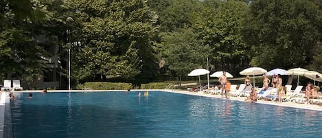 Piscine extérieure