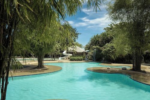 Almont Inland Resort