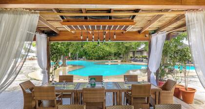 Almont Inland Resort