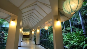 Property grounds - Mandalay City Hotel (Mandalay)