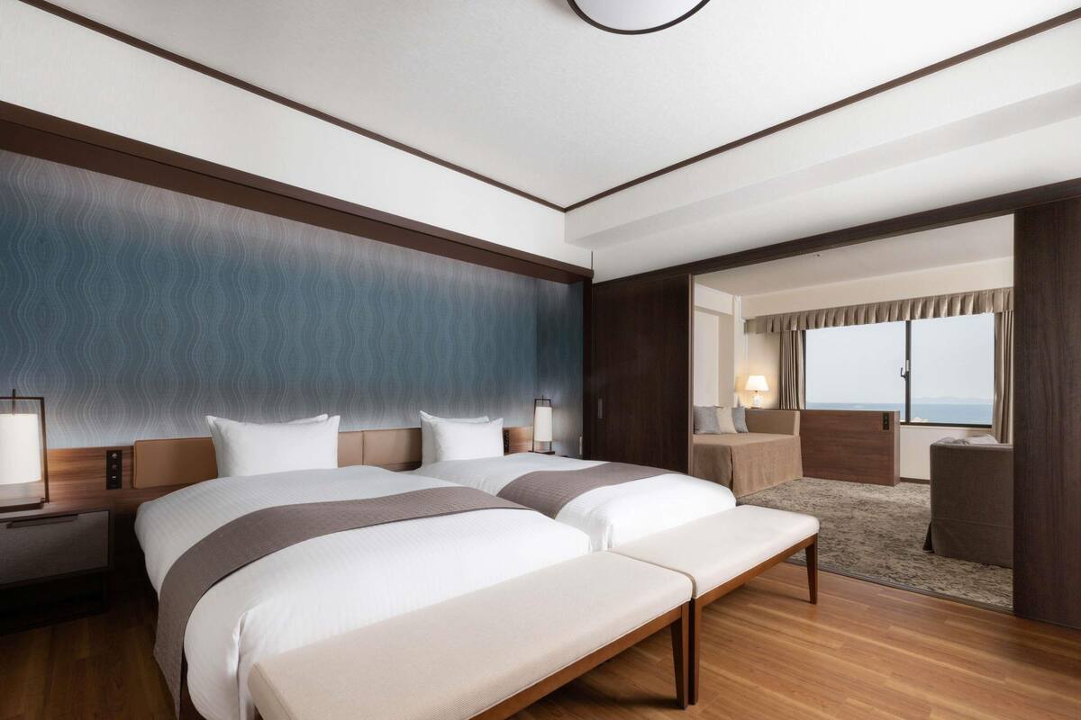 Couette en duvet d'oie, coffres-forts dans les chambres, bureau