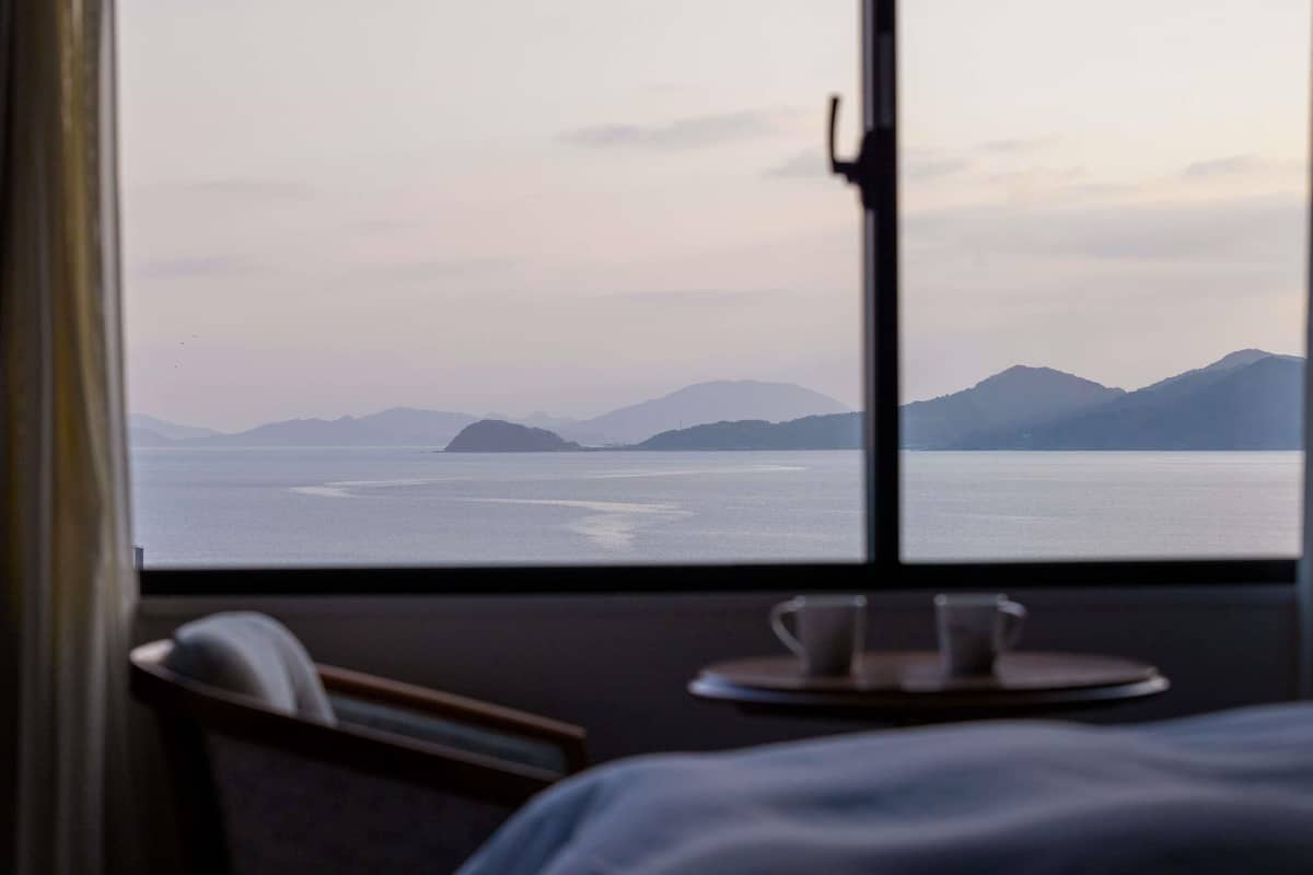 Down duvets, in-room safe, desk, free WiFi