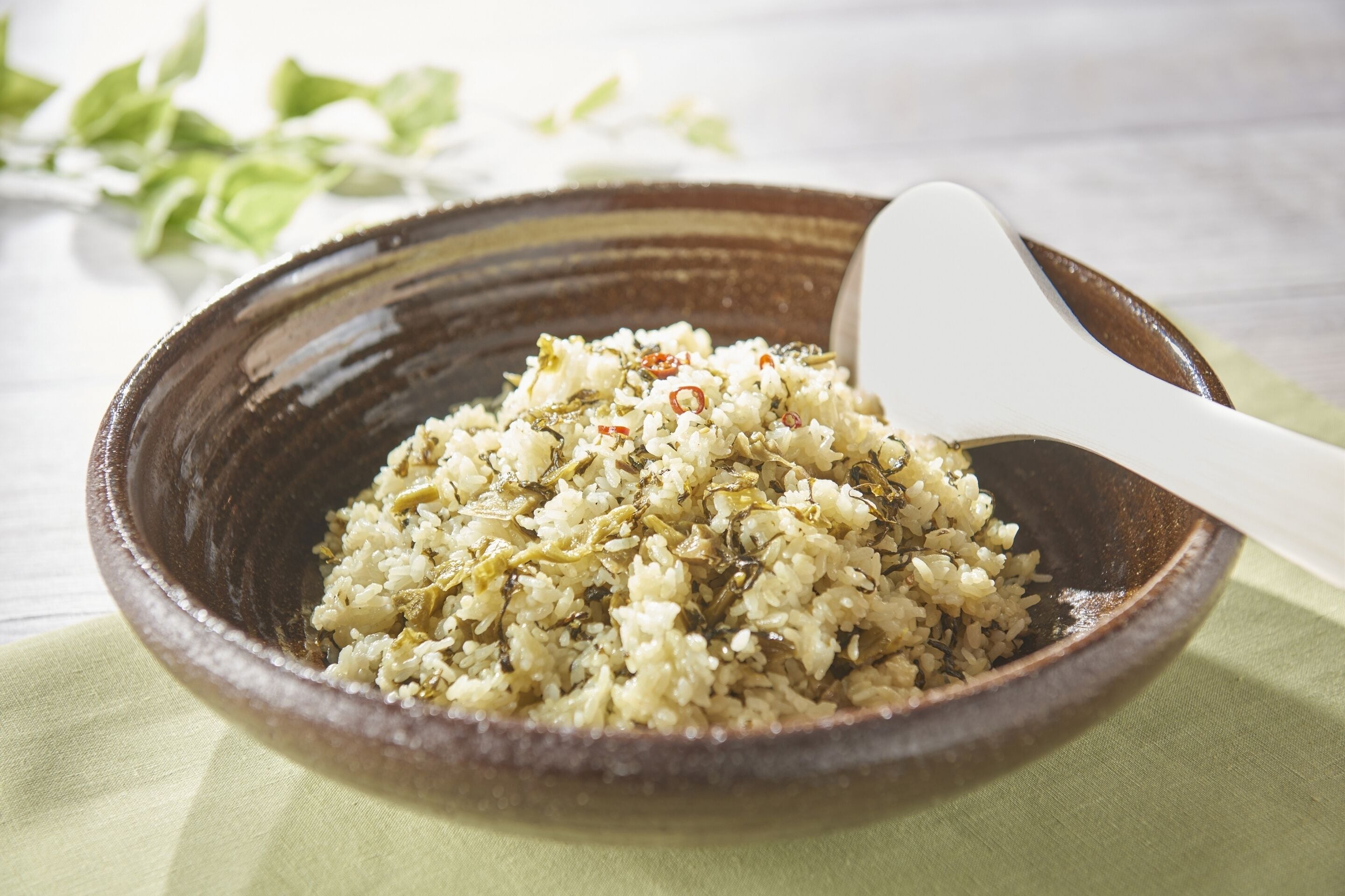 daily buffet breakfast (jpy 1870 per person)