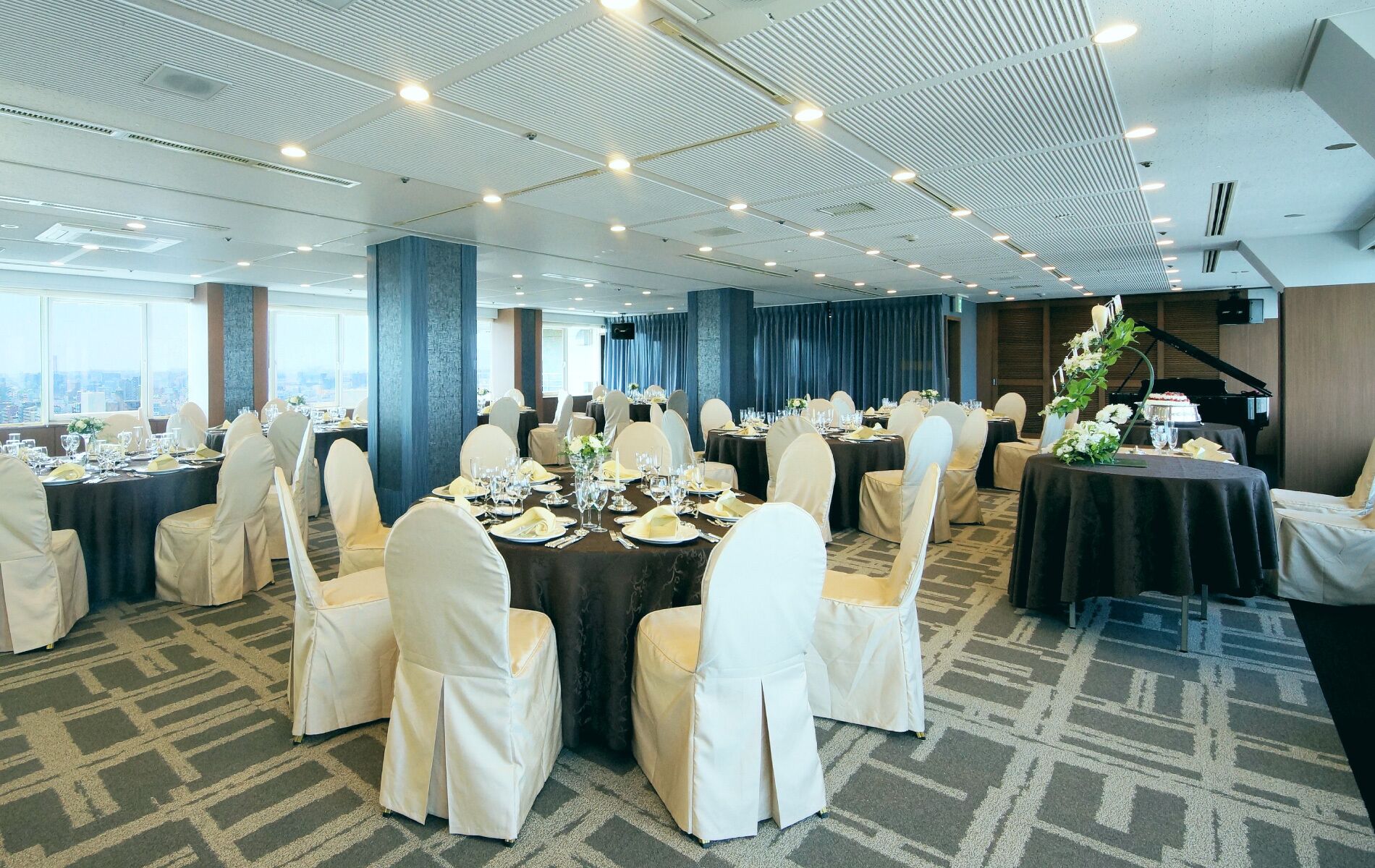Banquet hall