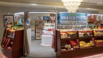 Gift shop
