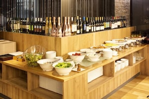 2 restaurants, lunch, dinner served; Japanese cuisine - Hotel Mystays Gotanda Station (Tokyo)