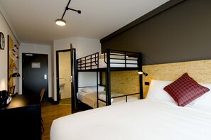 Individualmente mobiliados, quartos à prova de som, berços grátis