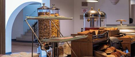 包含每日全套早餐