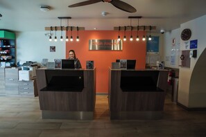 Reception - Casa Andina Standard Trujillo Plaza (Trujillo)