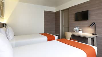 Traditional Room, 2 Single Beds | In-room safe, desk, free WiFi, bed sheets