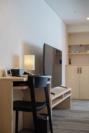 Executive Triple Room, Non Smoking | In-room safe, laptop workspace, iron/ironing board, free WiFi - Belmont Hotel (Tokyo)