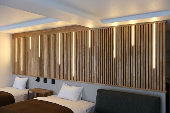 Quarto triplo executivo, para não fumantes | Cofres nos quartos, espaço de trabalho para notebook