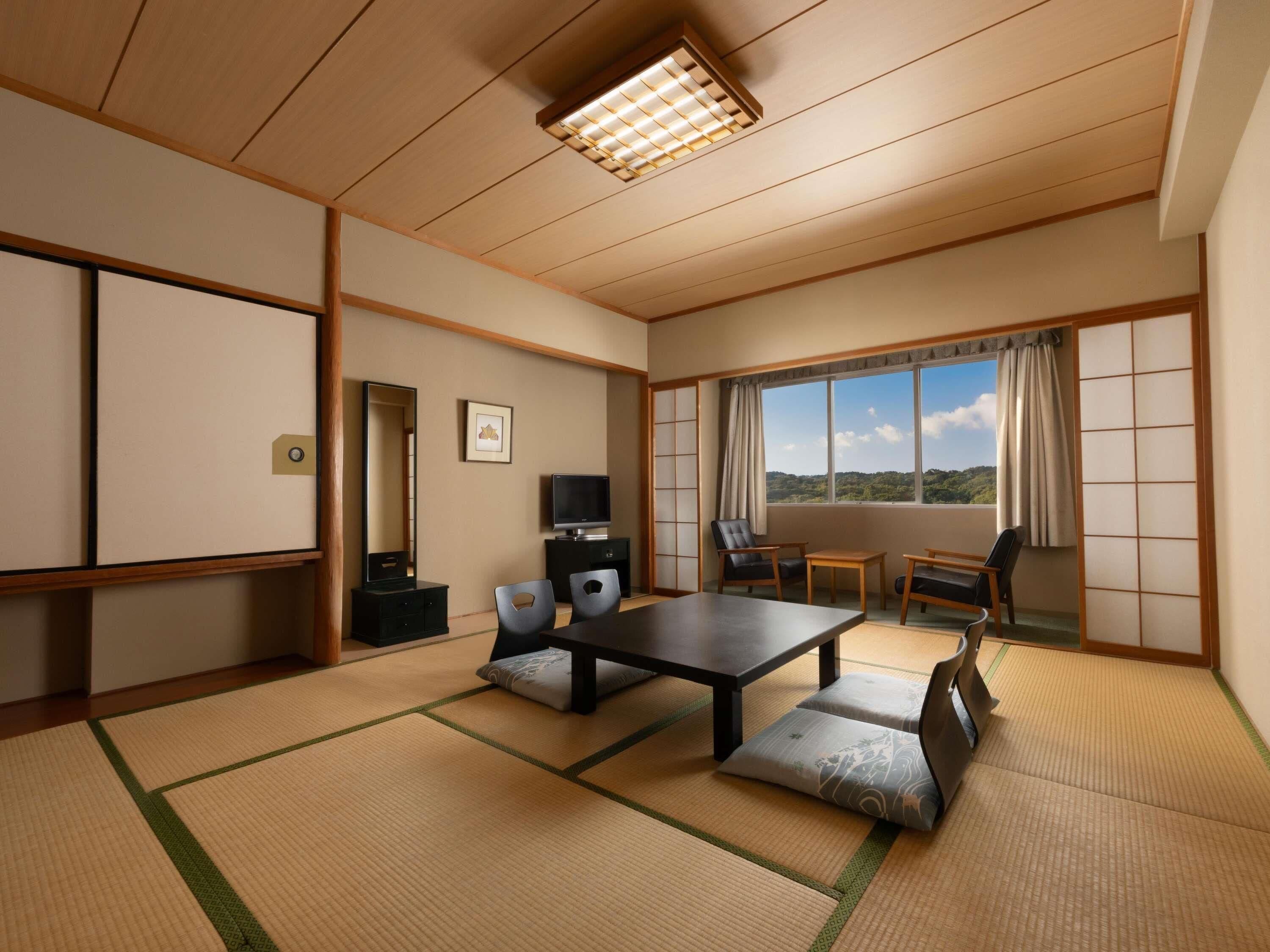 Klassieke kamer, Meerdere bedden (Japanese Style) | Een kluis op de kamer, een bureau, gratis wifi, beddengoed