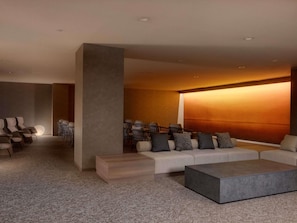 In-room safe, desk, free WiFi, bed sheets - Mercure Fukuoka Munakata Resort & Spa (Munakata)