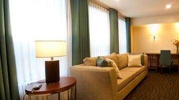 In-room safe, free WiFi