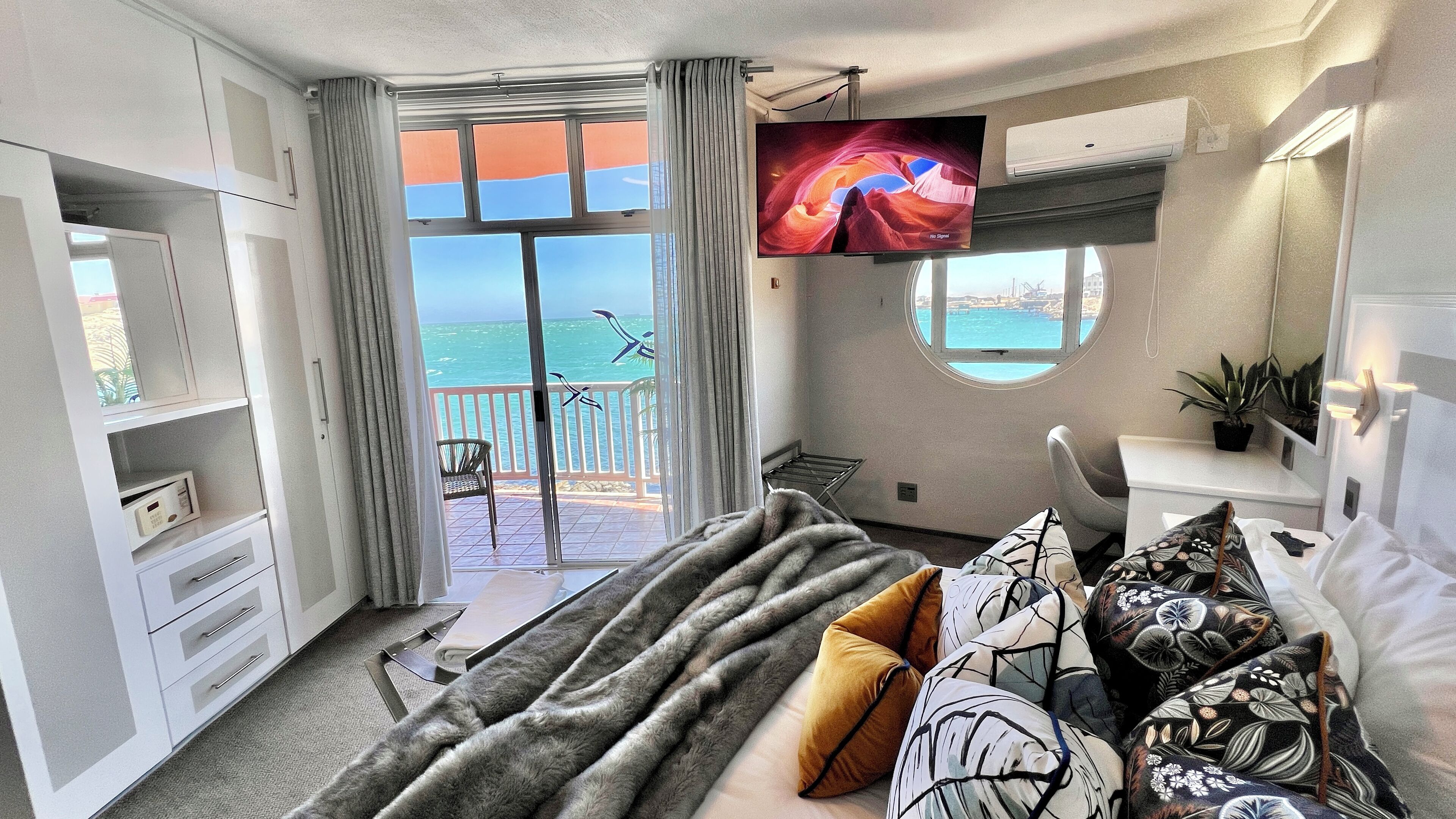 luxury suite | egyptian cotton sheets, premium bedding, select comfort beds