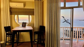 Luxury Suite | Egyptian cotton sheets, premium bedding, Select Comfort beds