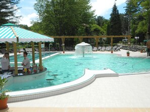 Seasonal outdoor pool - Nufarul (Baile Felix)